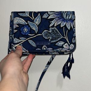 Vera Bradley crossbody purse